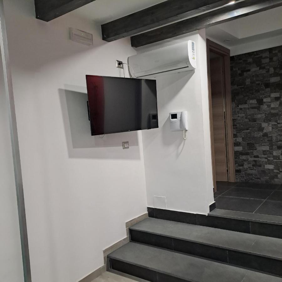 Suite Holiday House Bonaccorso 卡塔尼亚 外观 照片