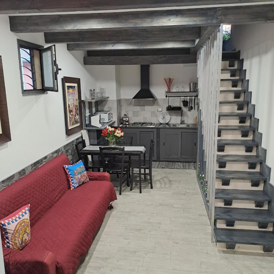 Suite Holiday House Bonaccorso 卡塔尼亚 外观 照片